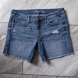 American Eagle Ripped Shorts  6 Women"s